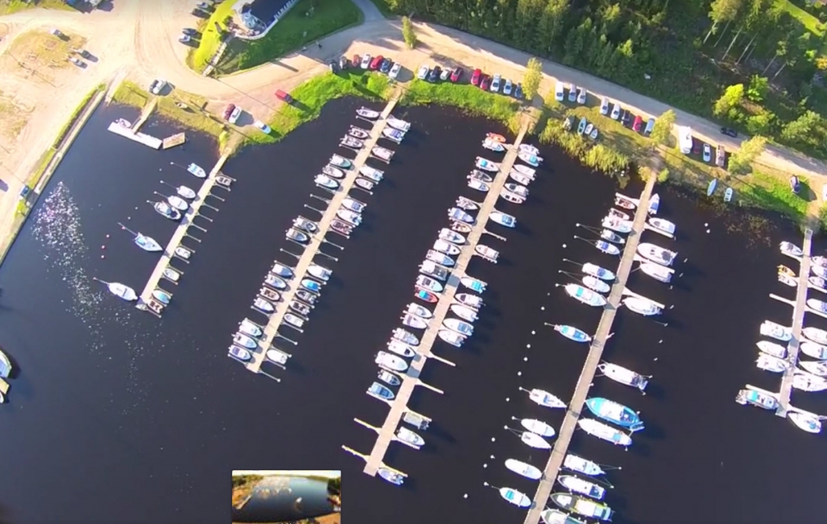 Venepaikat Joutsenon venesatamassa